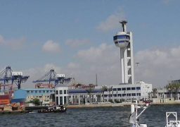 فتح بوغاز مينائي الاسكندرية والدخيلة بعد تحسن الأحوال الجومائية