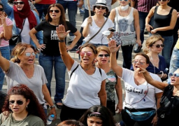 تواصل الاحتجاجات في لبنان لليوم الثالث على التوالى