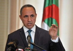 ميهوبي يقدم أوراق ترشحه للانتخابات الرئاسية الجزائرية