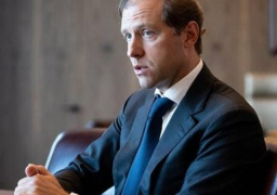 وزير الصناعة والتجارة الروسي يبحث خلال زيارته للقاهرة العلاقات الاقتصادية بين البلدين