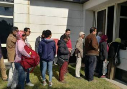 إقبال جماهيرى كبير على شباك تذاكر مهرجان القاهرة فى يومه الأول.. صور