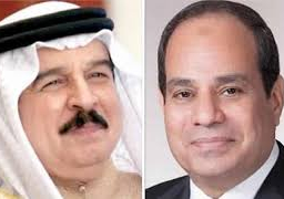 ملك البحرين يصل القاهرة والرئيس السيسي فى استقباله بالمطار