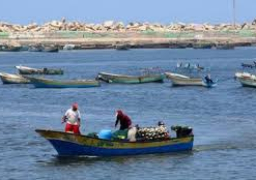 بحرية الاحتلال الإسرائيلي تعتقل صيادين فلسطينيين قبالة شاطئ غزة