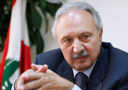 توافق على الصفدي لتشكيل حكومة لبنان .. ومحتجون “ارحل”