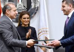 توقيع بروتوكول بين هيئة الاستثمار والبنك الاهلي لتنمية المناطق الحرة