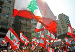 احتجاجات في لبنان ضد تمديد الإغلاق العام للحد من كورونا