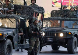 دعوات للتظاهر أمام مقر الرئاسة بعد حوار عون .. واستنفار أمنى للجيش اللبنانى فى بعبدا