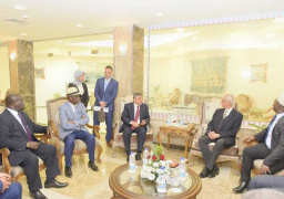 رئيس هيئة قناة السويس يلتقي سفراء عدد من الدول الإفريقية والعربية