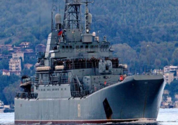 سفينة إنزال روسية ضخمة تتجه إلى ميناء طرطوس السوري