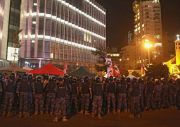 لبنان .. قطع الطرق مستمر رغم محاولات الأمن والجيش