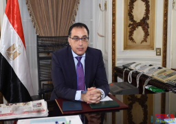 رئيس الوزراء: القيادة السياسية تحرص على الدفع بعناصر شابة جديدة لمواقع المسئولية لتقديم أفضل مستوى من الخدمات للمواطنين