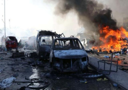 مقتل 5 أشخاص في انفجار سيارة مفخخة بمقديشيو