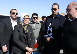 بالصور .. في إطار تطبيق التأمين الصحي بجنوب سيناء .. وزيرة الصحة توجه بإنشاء وحدة طب أسرة جديدة بابوزنيمة