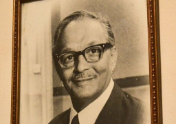 98 عاما على ميلاد بابا عبده مؤسس فن المدبوليزم.. لماذا رفض تعليم أولاده الفن؟