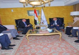 وزير النقل يبحث مع السفير السويدي التعاون في مجال السلامة