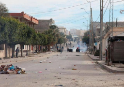 لثالث ليلة.. احتجاجات ومواجهات في بلدة تونسية