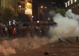 اشتباكات تهز بيروت والأمن يطلق “المسيل للدموع”