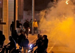 اشتباكات وتدافع في وسط العاصمة اللبنانية بيروت بين المتظاهرين وعناصر الشغب وقوى الأمن