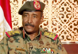 البرهان يتعهد بتوفير احتياجات متضرري السيول في السودان