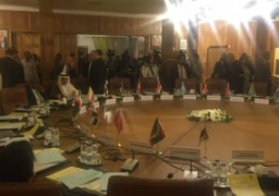 الجامعة العربية تؤكد الالتزام بوحدة ليبيا وسلامة أراضيها ورفض التدخل الخارجى