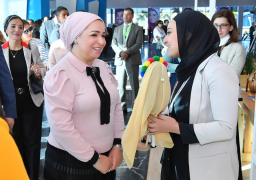 بالصور..انتصار السيسي تلتقي ممثلي بعض الشركات الناشئة من جنسيات مختلفة