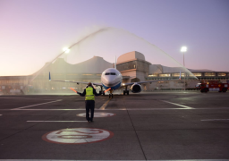 بالصور..مطار شرم الشيخ الدولى يستقبل أولى الرحلات البريطانية المباشره