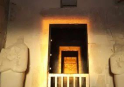 بالصور … تعامد الشمس اليوم على قدس أقداس معبد حتشبسوت فى عيد حورس