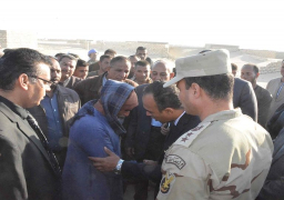 أهالي “دير مواس” بالمنيا يشيعون جنازة شهيد الواجب الوطني
