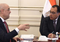 مدبولي يكلف محافظة القاهرة بسرعة تسكين أكثر من 10 آلاف وحدة جاهزة بمشروع تطوير العشوائيات