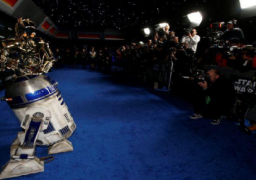 هوليوود تحتفل بآخر أفلام سلسلة حرب النجوم