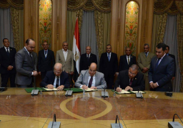 بالصور .. “العصار” يشهد توقيع عقد تأسيس شركة مساهمة بمجال تحلية ومعالجة المياه