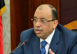 وزير التنمية المحلية يطالب المحافظين الجدد بالاهتمام بمنظومة النظافة وتطوير العشوائيات