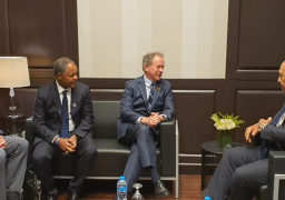 بالصور … وزير الخارجية يلتقي مع المدير التنفيذي لبرنامج الغذاء العالمي على هامش النسخة الثالثة من منتدى شباب العالم