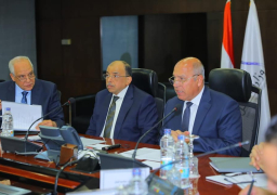 وزير النقل يبحث مع وزير التنمية المحلية آليات تنفيذ عدد من المشروعات الخدمية
