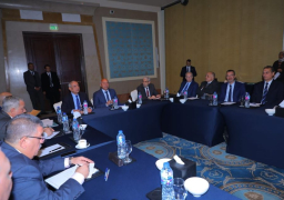 وزير النقل يعقد اجتماعا موسعا مع اللجنة الخاصة بدراسة المخطط الشامل للموانئ البحرية المصرية وفقا لرؤية مصر 2030
