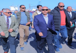 بالصور .. وزير النقل في جولة تفقدية بميناء الاسكندرية لمتابعة معدلات تنفيذ عدد من المشروعات الهامة بالميناء