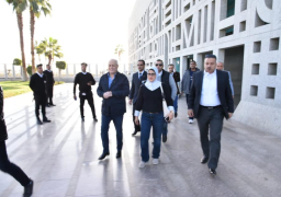بالصور .. وزيرة الصحة تصل الاقصر لمتابعة تجهيزات منظومة التامين الصحي الجديد