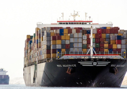 قناة السويس تسجل رقما قياسيا بمرور 72 سفينة.. وإيراد يومي 19.2 مليون دولار