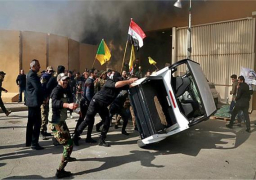 المتظاهرون الموالون لإيران ينهون حصار السفارة الأمريكية فى بغداد