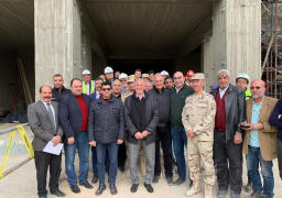 وزير الرياضة ورئيس الاتحاد الدولى لكرة اليد يتفقدان الصالة المغطاة ب6 أكتوبر