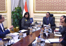 رئيس الوزراء يلتقي وزيرة الهجرة وأعضاء مبادرة “تواصل” لبحث إقامة مدينة طبية عالمية على أرض مصر