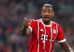 آرسنال يرغب في التعاقد مع المدافع الألماني بواتينج بعد إصابة شامبرز