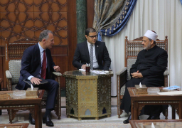 الإمام الأكبر: الأزهر يخطو بقوة تجاه تحقيق السلام العالمي