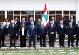 الحكومة اللبنانية تعقد اجتماعها الأول فى قصر بعبدا وتنشر صورتها التذكارية