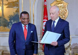 الرئيس التونسي يبحث مع وزير خارجية الكونغو سبل حل الأزمة الليبية