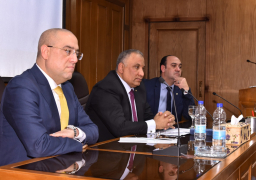 بالصور.. رئيس هيئة الرقابة الإدارية يلتقي بعض نائبات البرلمان