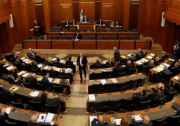 برلمان لبنان يقر موازنة العام 2020 وسط مواجهات