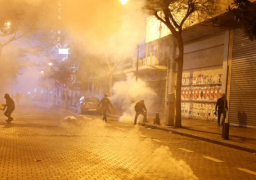 تواصل احتجاجات لبنان وأعمال شغب وتحطيم واجهات المصارف فى شارع الحمرا