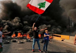محتجو لبنان يواصلون قطع الطرق فى ثانى أيام “أسبوع الغضب”