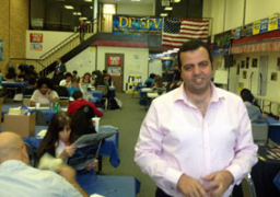 مصدر أمنى: مصطفى النجار هارب من حكم بالحبس 3 سنوات لإهانته القضاء